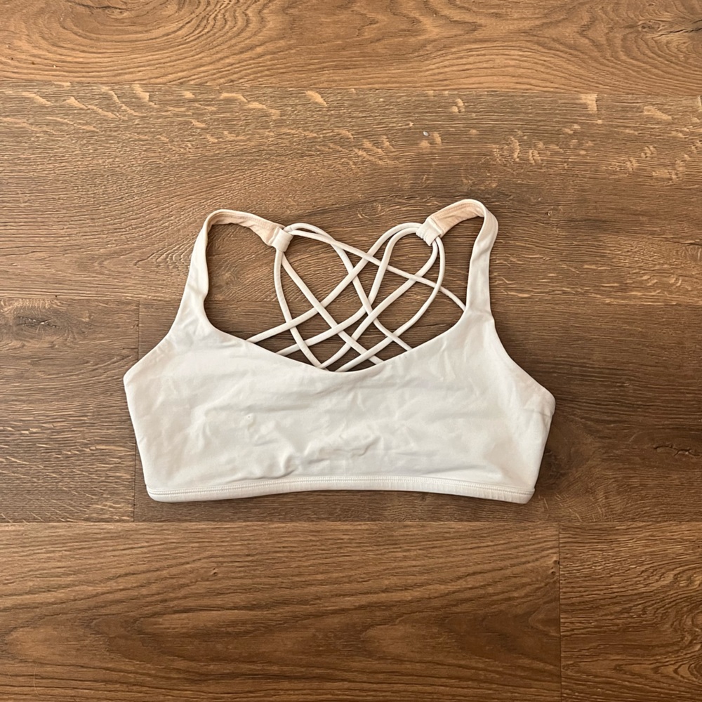 Lululemon free to be bra - wild